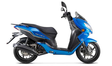 5 Alasan Motor Matic Benelli Terbaru Ini Bakal Jadi Incaran!