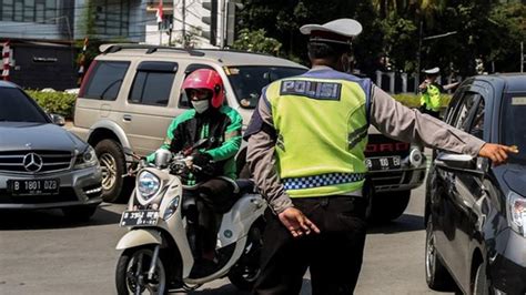 7 Fakta Plat Motor Terbaru yang Wajib Kamu Tahu! 7 Fakta Plat Motor Terbaru yang Wajib Kamu Tahu!