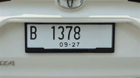 5 Fakta Wajib Tahu Soal Plat Nomor Putih 2024! 5 Fakta Wajib Tahu Soal Plat Nomor Putih 2024!