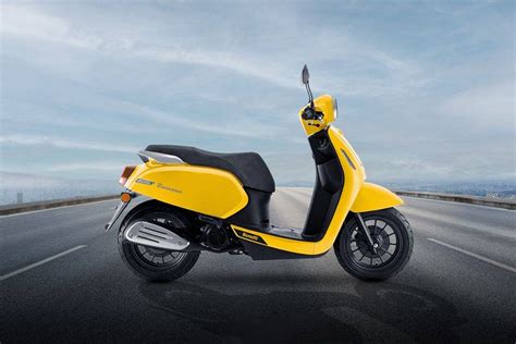 5 Milyar Buat New Benelli? Yuk Intip Harga Skutik and Naked Terbaru! 5 Milyar Buat New Benelli? Yuk Intip Harga Skutik and Naked Terbaru!