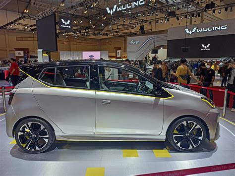 Berikut 5 Alasan Harga Daihatsu Ayla EV Rp200 Jutaan Bikin Heboh! Berikut 5 Alasan Harga Daihatsu Ayla EV Rp200 Jutaan Bikin Heboh!